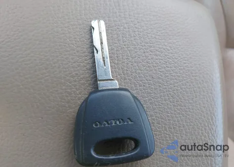 2004 Volvo Xc70 2.5T из США, поврежденный, VIN YV1SZ59H041163228